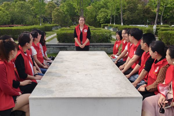 宜春公路建設(shè)集團(tuán)黨總支開(kāi)展國(guó)家  安全教育主題黨日活動(dòng)